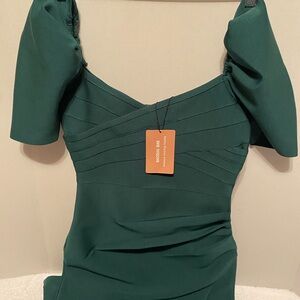 Bardot Green Sheath Dress with Sweetheart Neckline and Puff Sleeves